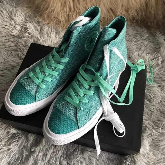 Converse Chuck Taylor All Star x Nike Flyknit Hi - Picture 6 of 8